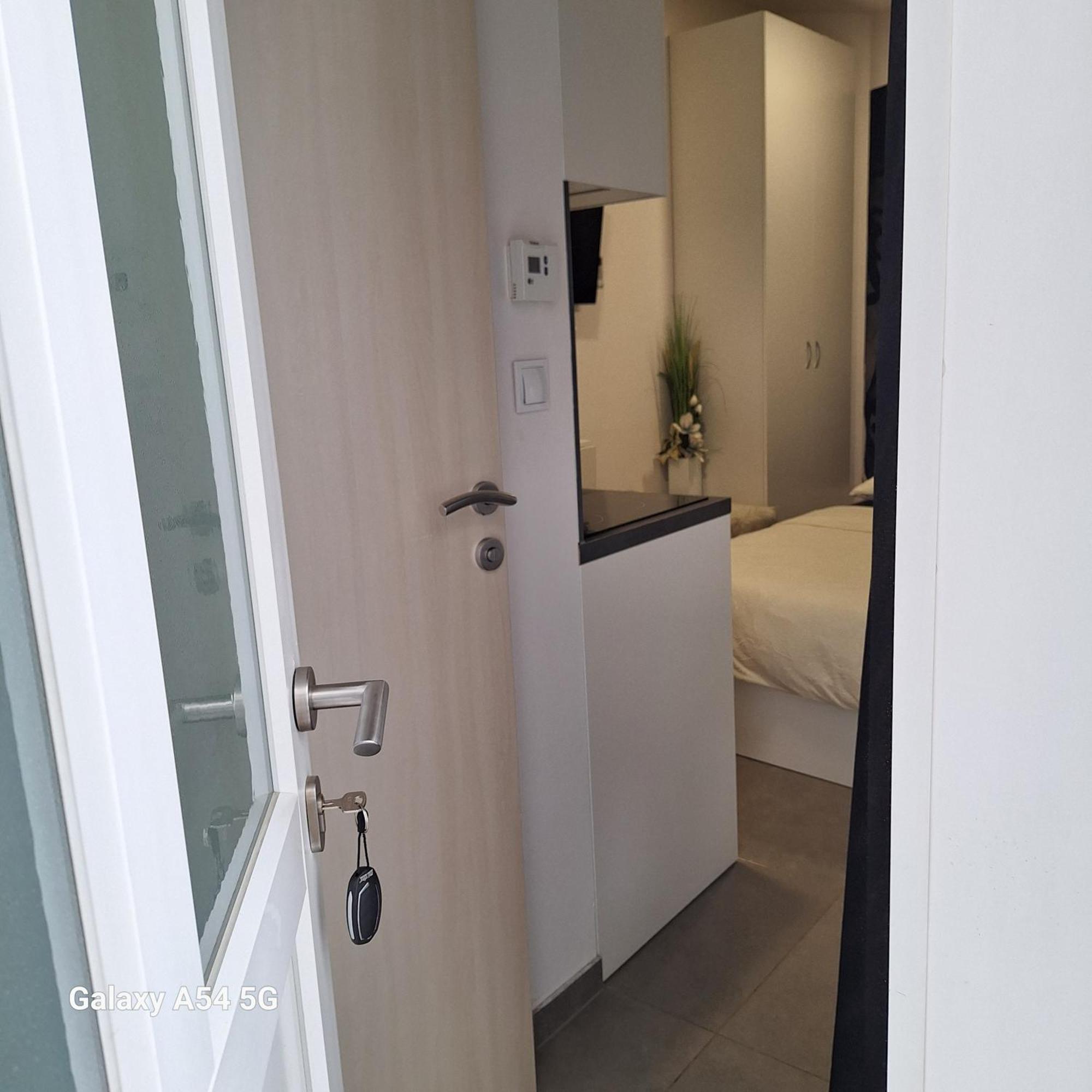Studio Apartmani Louis I Lola Zagreb Exteriör bild