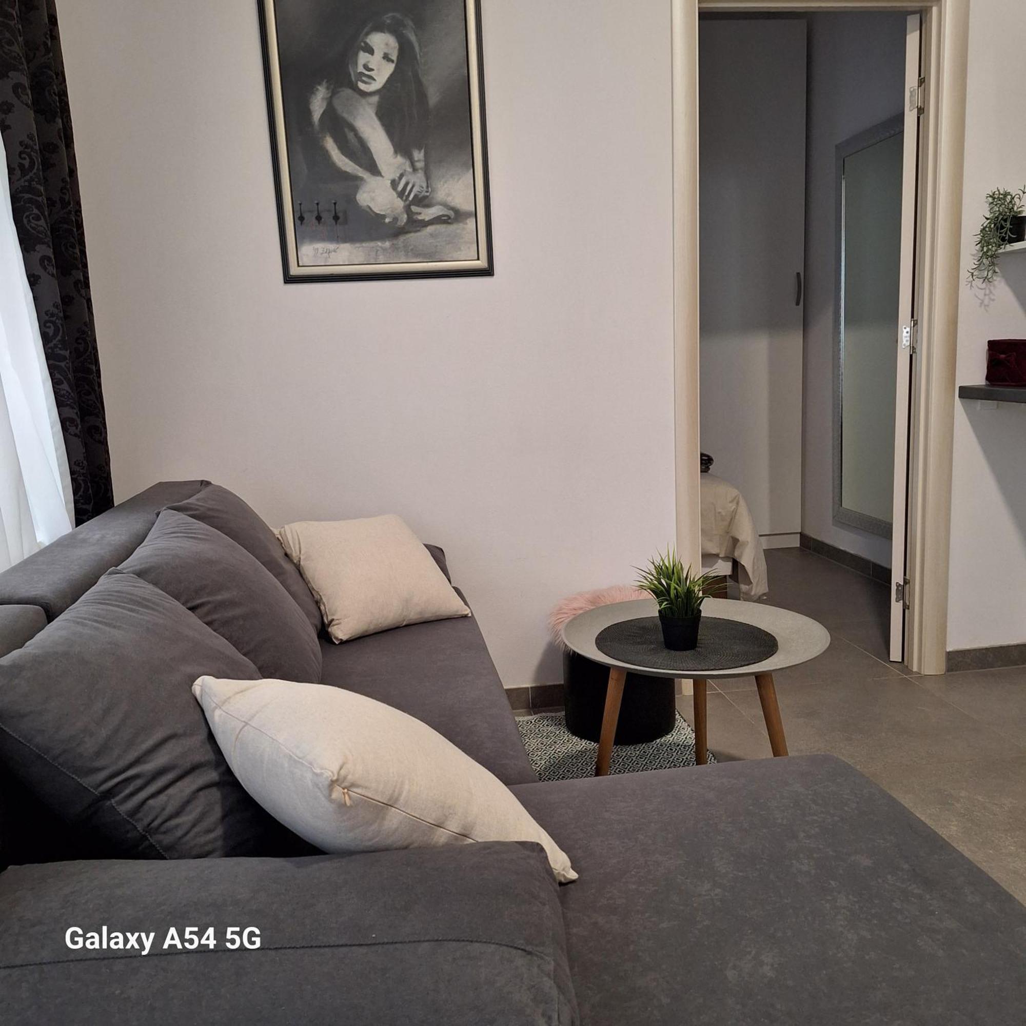 Studio Apartmani Louis I Lola Zagreb Exteriör bild