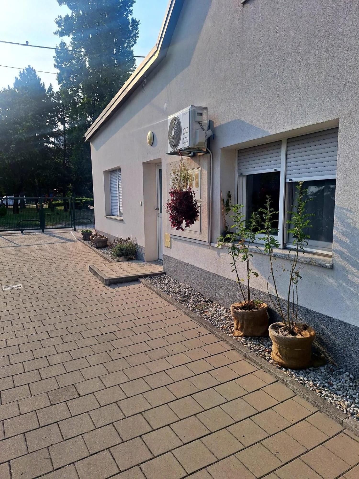 Studio Apartmani Louis I Lola Zagreb Exteriör bild